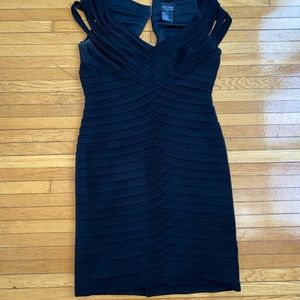 💄Black bandage dress. Zipper broken💄